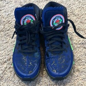 Nike Blue and Green Athletic High-Top Sneakers